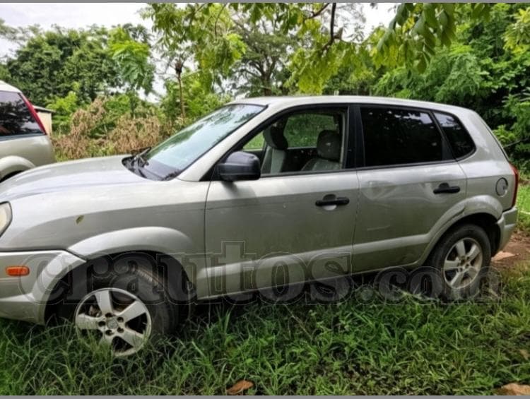 Hyundai TUCSON 2006 - foto 1