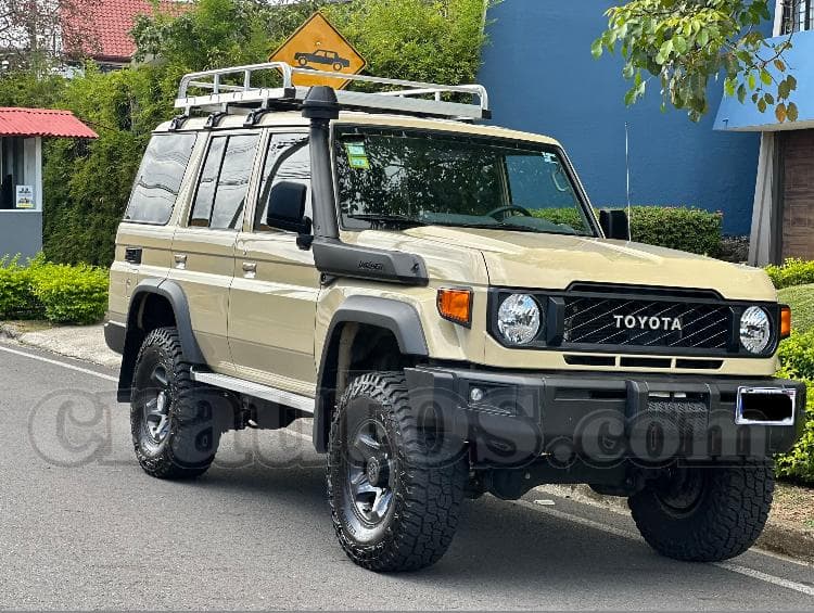 Toyota LAND CRUISER 76 2025 - foto 1