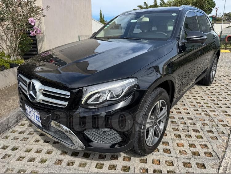 Mercedes Benz GLC250 4MATIC 2018 - foto 1