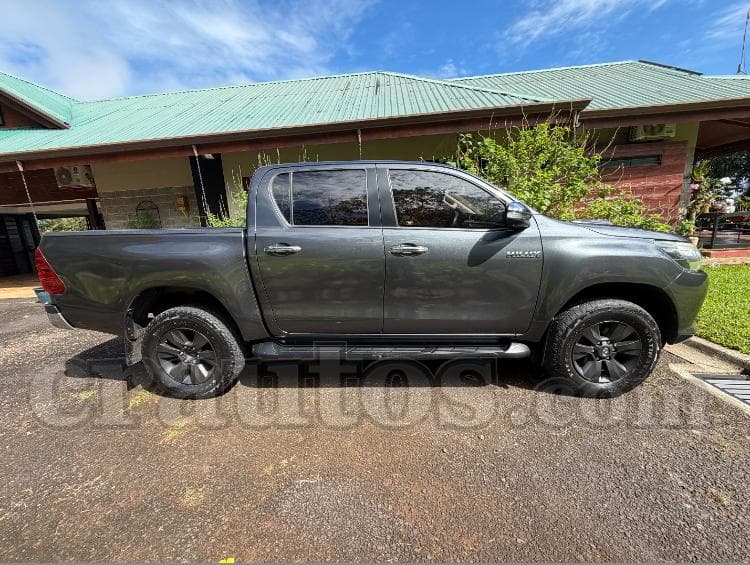 Toyota HILUX SRV 2016 - foto 1