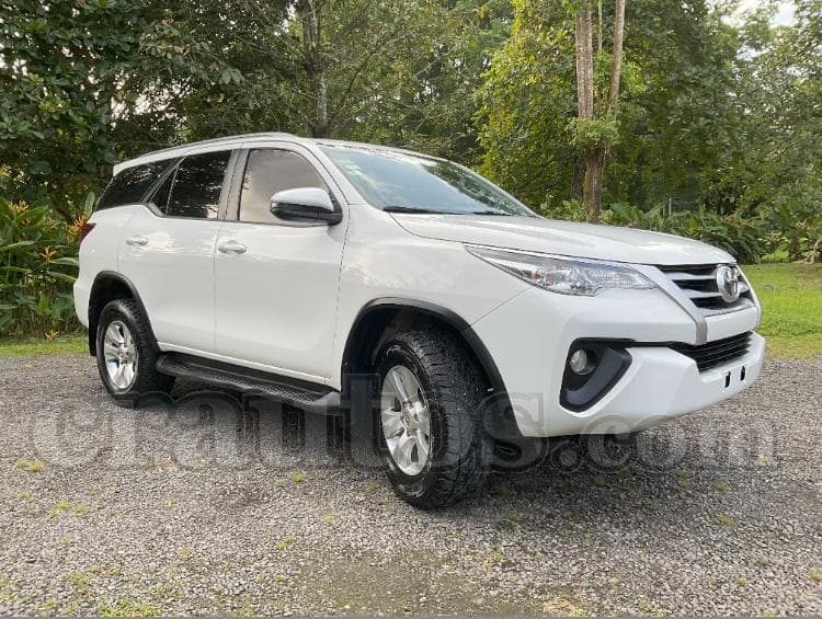Toyota FORTUNER 2020 - foto 1