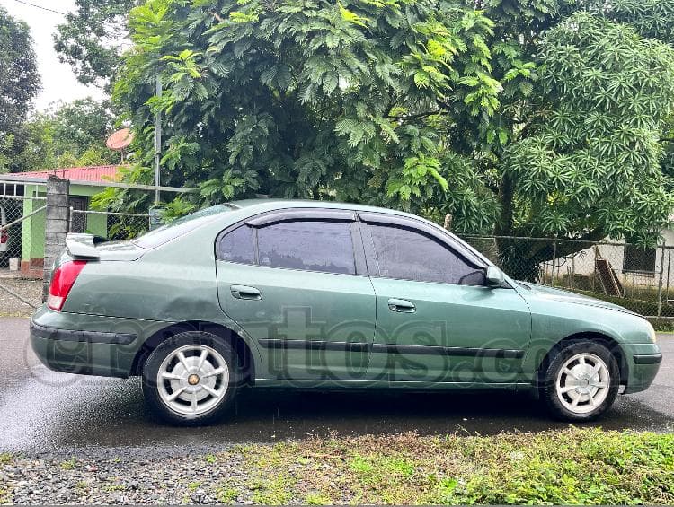 Hyundai ELANTRA 2001 - foto 1