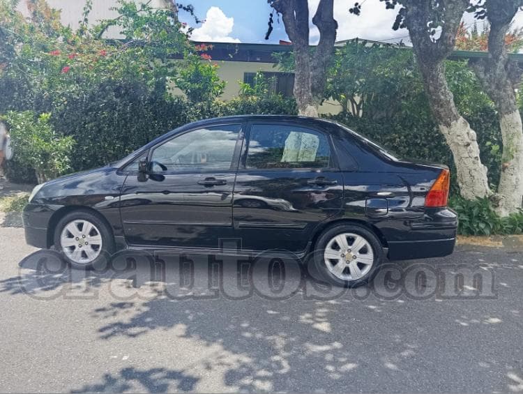Suzuki AERIO 2005 - foto 1