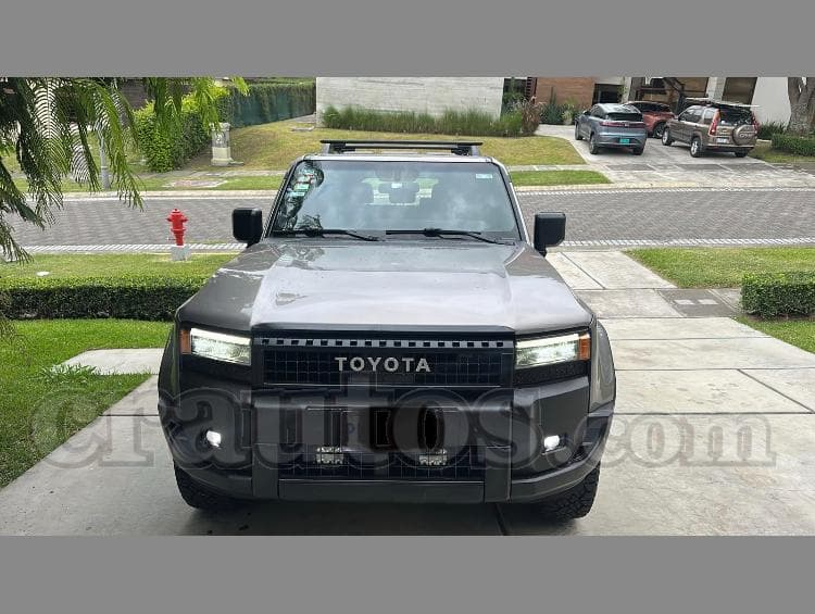 Toyota PRADO 2024 - foto 1