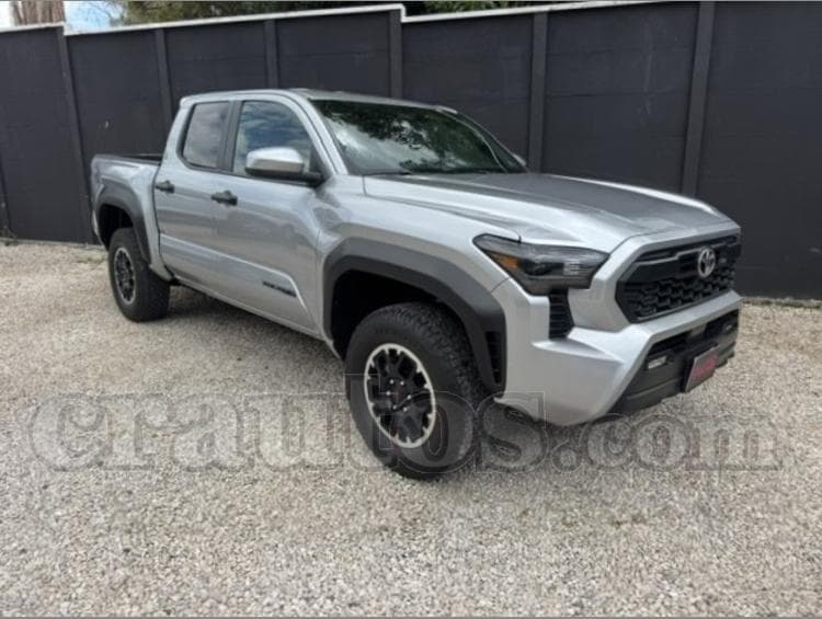 Toyota TACOMA TRD OFF ROAD 2025 - foto 1