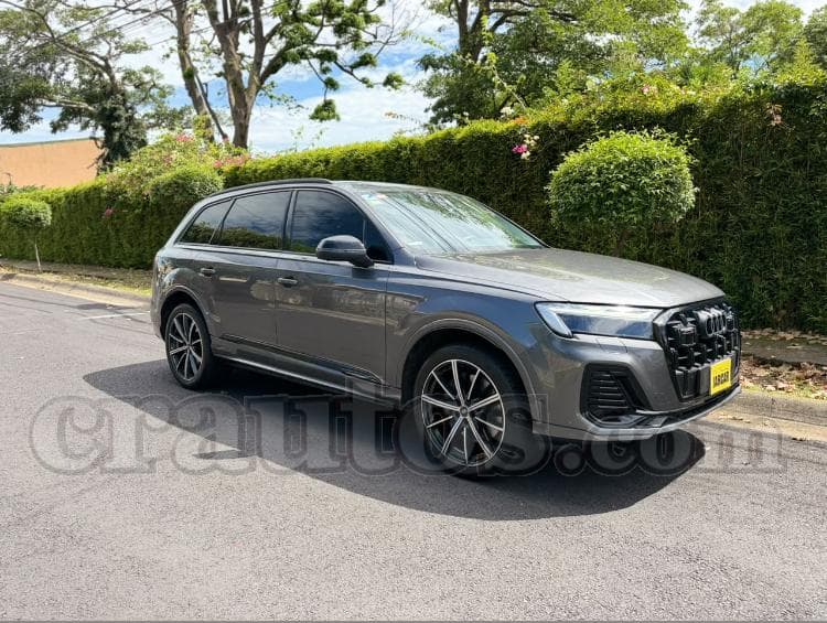 Audi Q7 2025 - foto 1